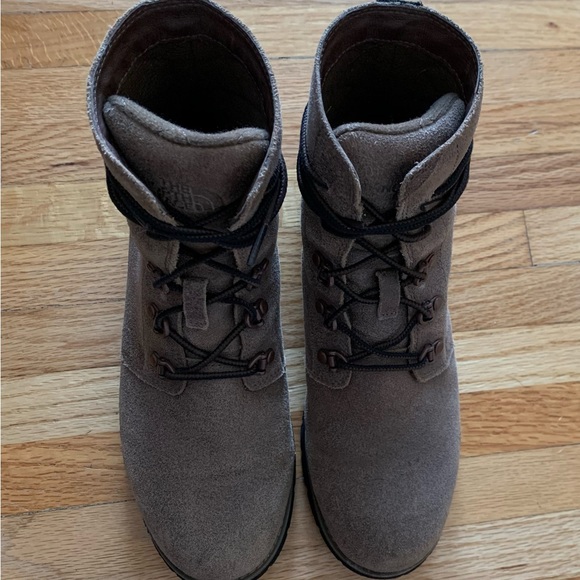 The North Face Women's Ballard Lace II Boots - Desert Palm/Brown - Picture 2 of 7